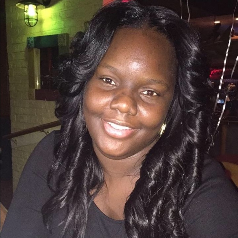 Meet your Posher, Desaray